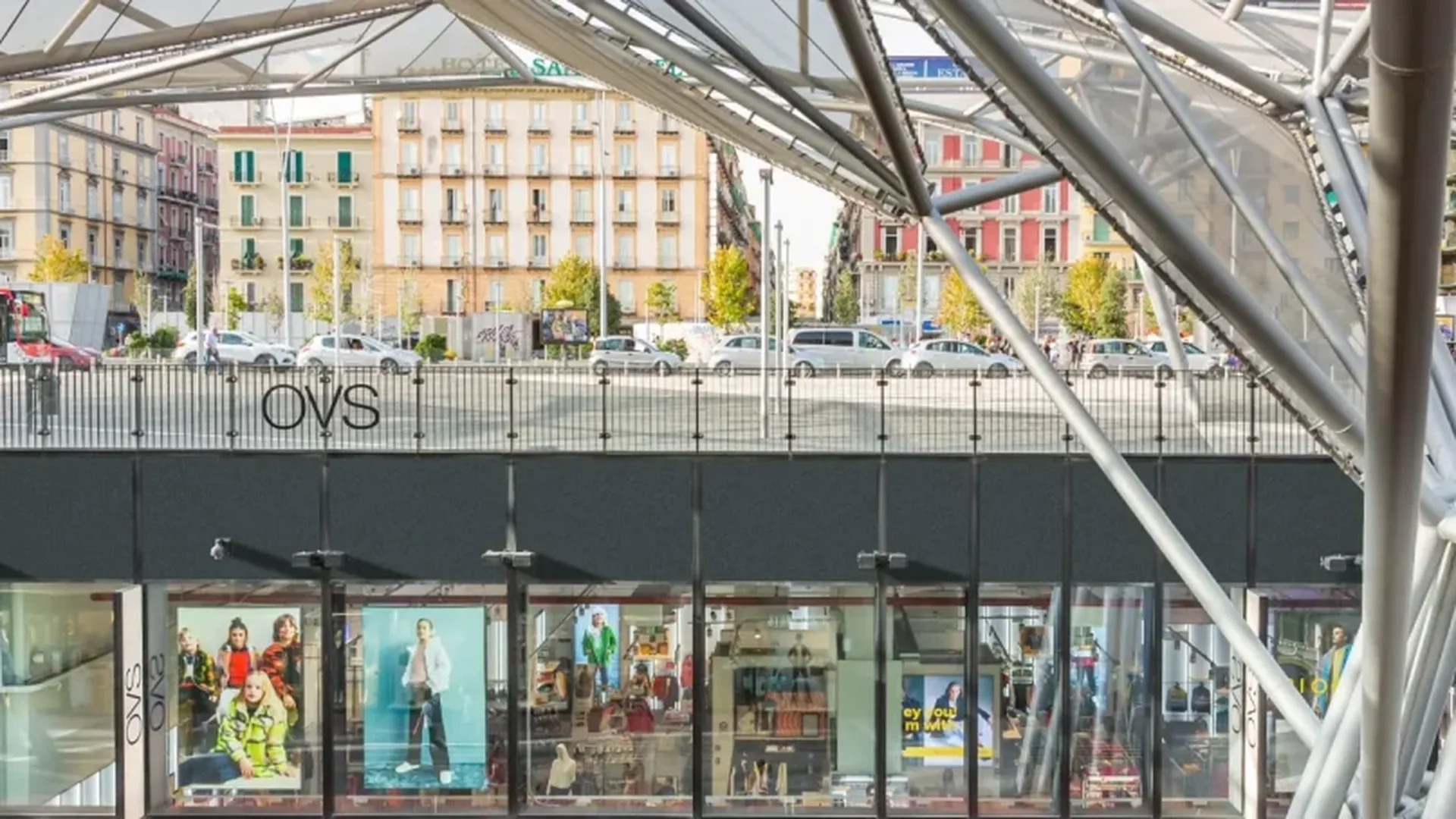 Stazione di Napoli Centrale – Piazza Garibaldi — Napoli (Campania)